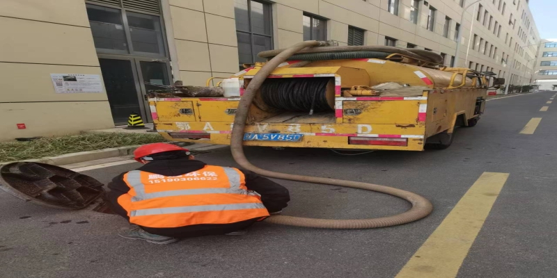 化糞池清理公司電話(huà)，解決城市生活垃圾處理難題